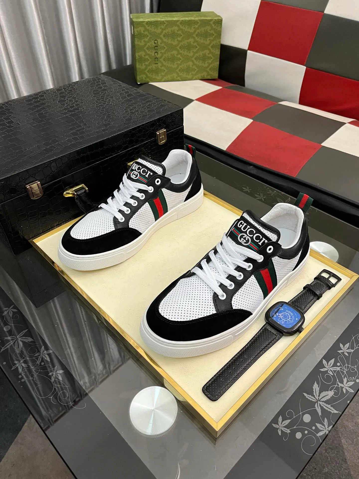 Men's shoes 💰420⌚️⌚️ (GUCCI) Gucci official website men's casual shoes synchronization style, the upper is made of cowhide with imported new brand elements Gucci, showing a good atmosphere, simple design and slip-on style, super versatile, 🐑 leather lining, air-cushion rubber outsole, size 38-442️⃣ colors available